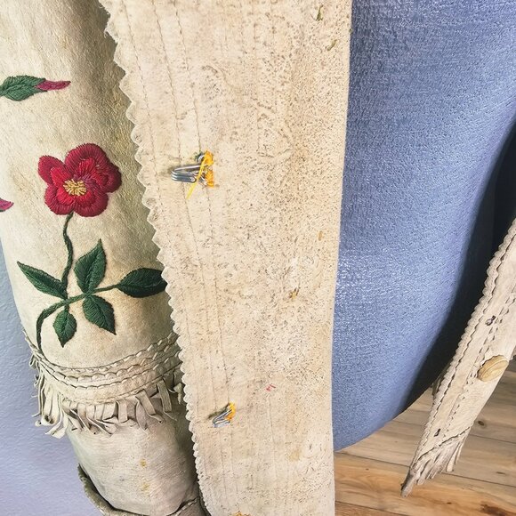 Vintage 70's Handcrafted Embroidered & Beaded Deerskin Jacket - Picture 14 of 16